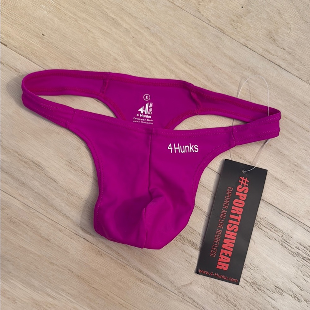 Pink Bikini Underwear Sleek Design